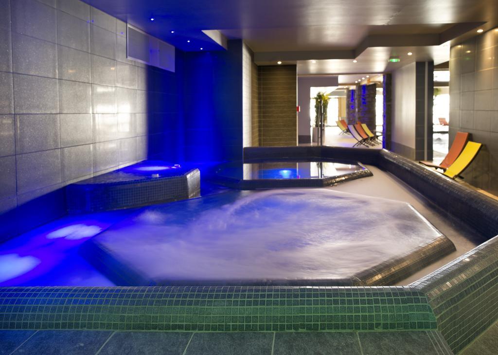 Cgh Residences & Spas Le Cristal De L'Alpe ラルプ・デュエ エクステリア 写真