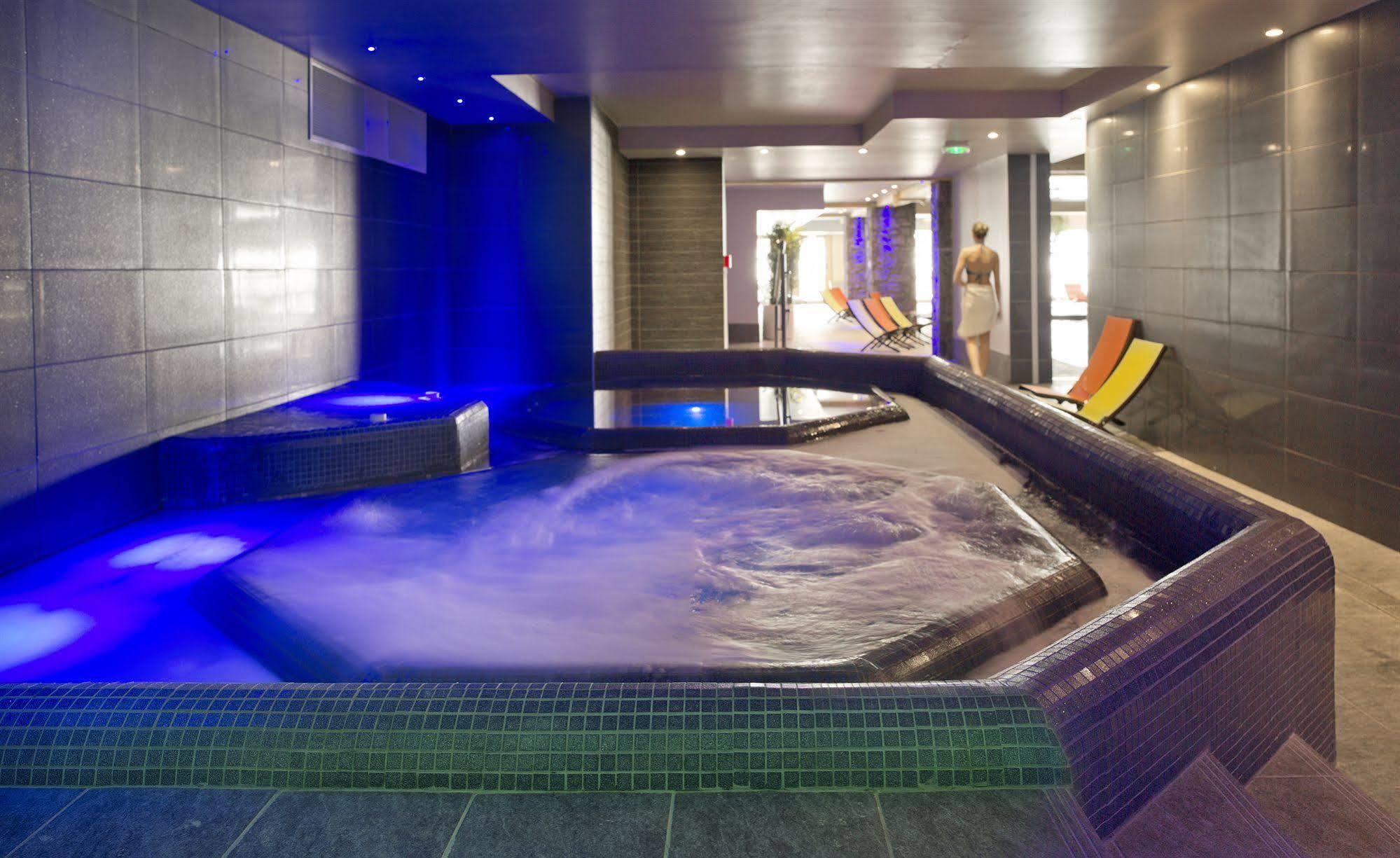 Cgh Residences & Spas Le Cristal De L'Alpe ラルプ・デュエ エクステリア 写真